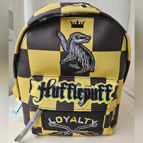 Fred Segal x Harry Potter Mini Backpack - Hufflepuff Edition - Picture 8 of 8
